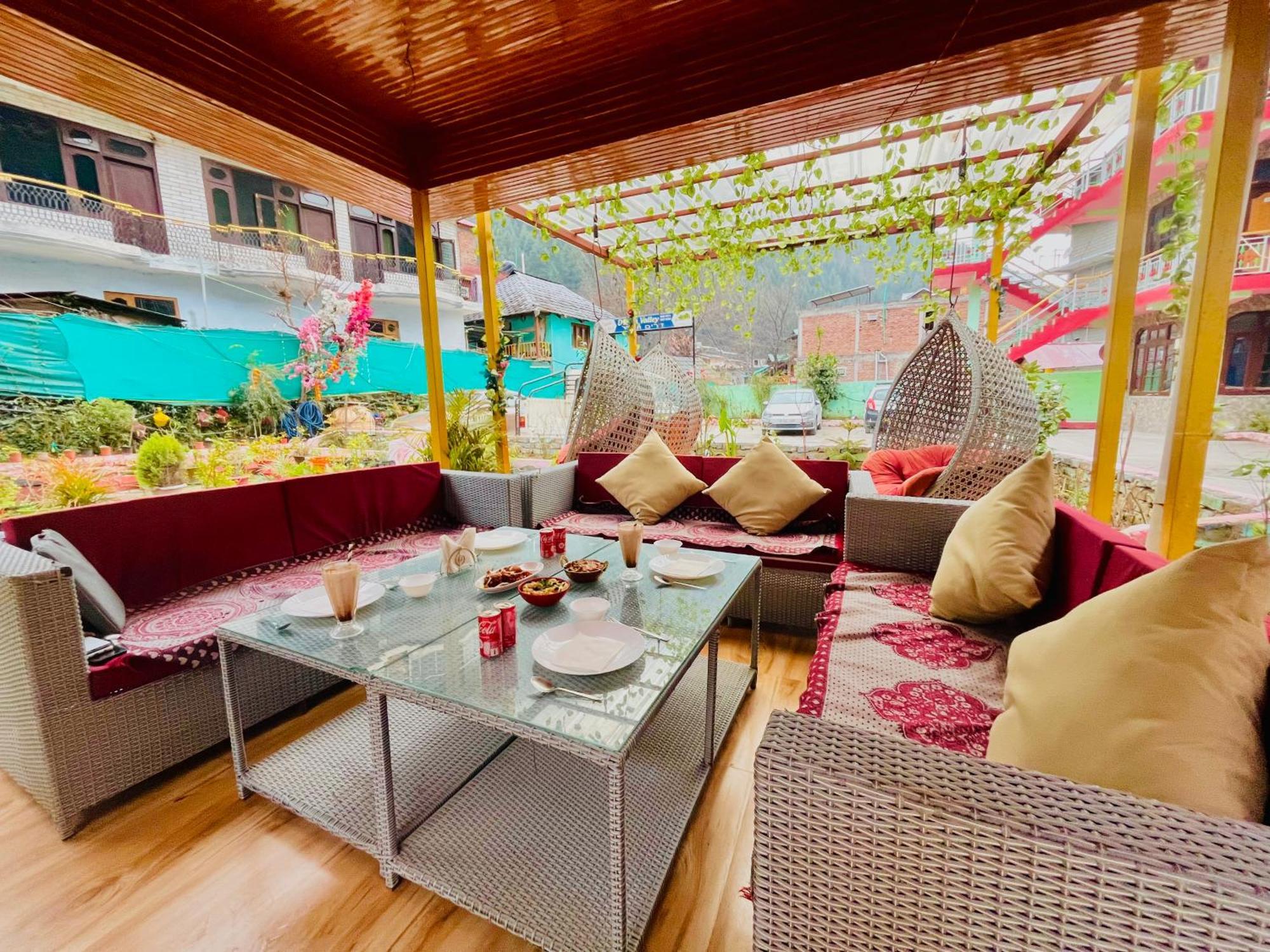 Hotel Brownie River View Касоль Екстер'єр фото